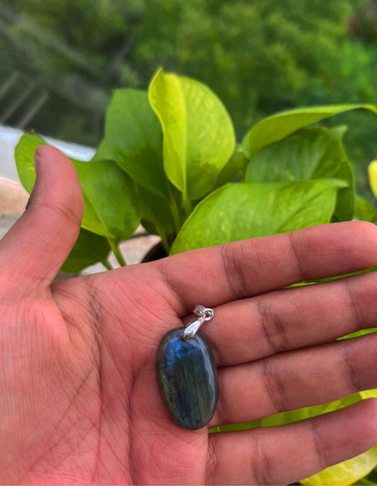 Labradorite Pendant